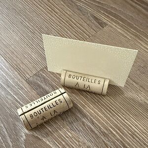 Set of 100 Place Card Holders Resembling Wine Corks